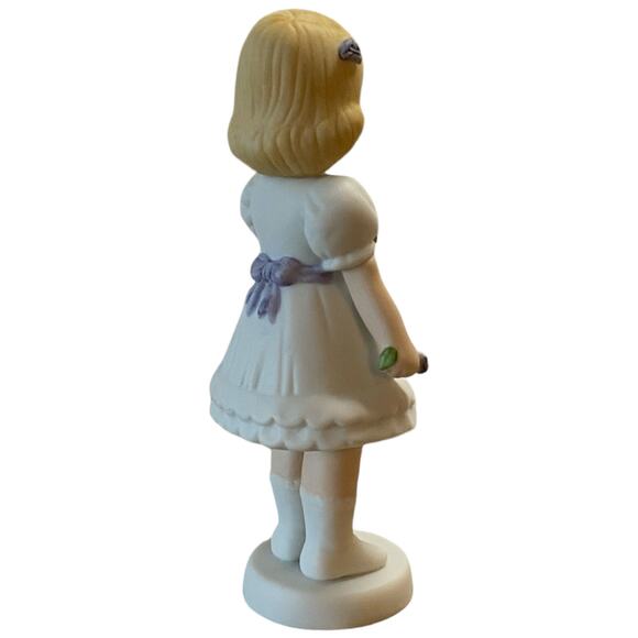 Enesco Growing Up Girls Blonde Communion Confirmation 4.5" Figurine 515809 NIB - Picture 9 of 11